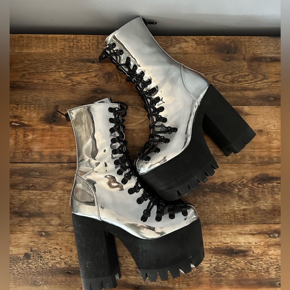 ✨SOLD✨ Dolls Kill Club Exx Titanium Ice Platform